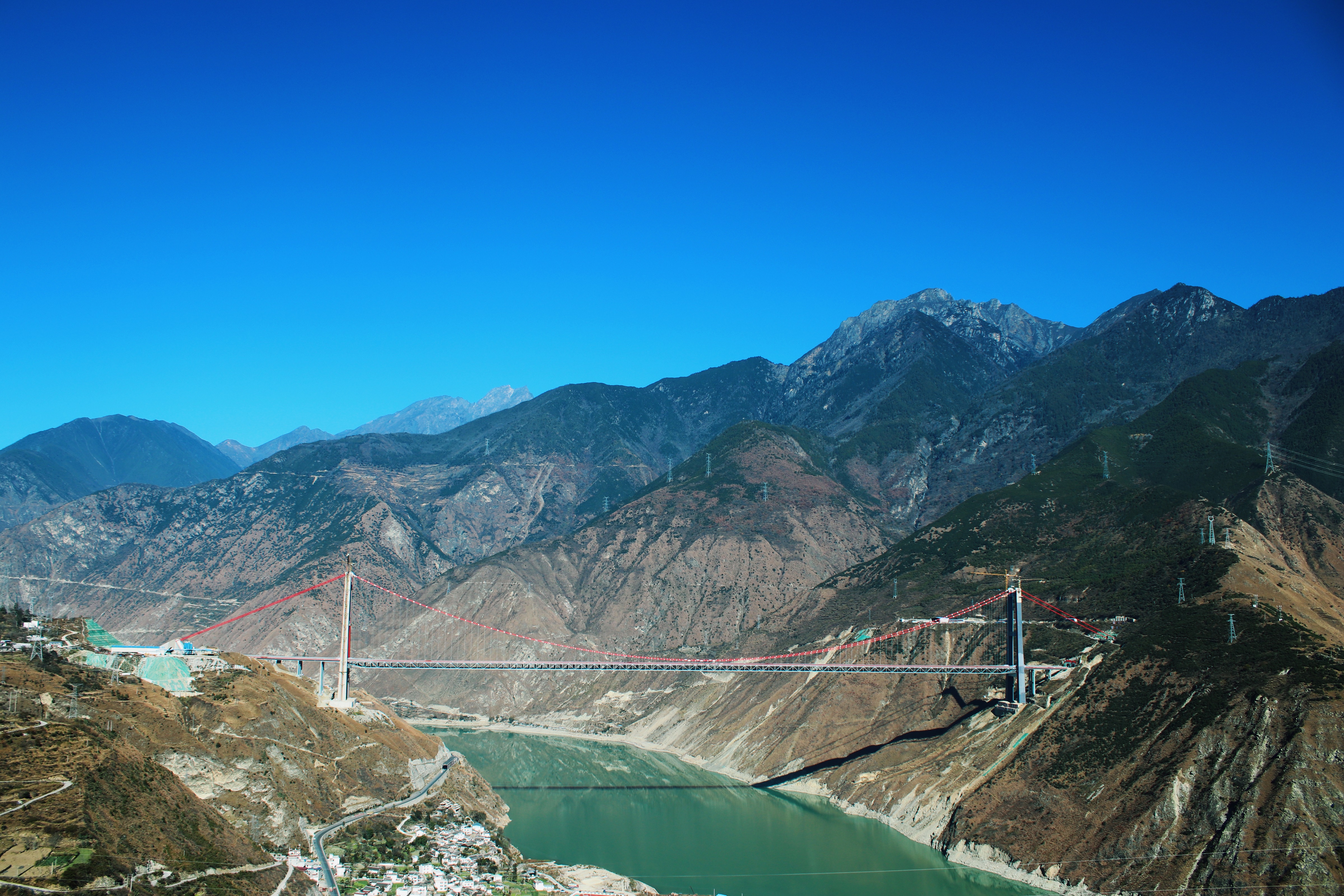 �򶨴�ɺӴ���ն������������˹����?�ֵ�������